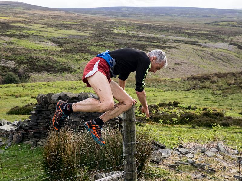 D06041510.jpg - OLYMPUS DIGITAL CAMERA