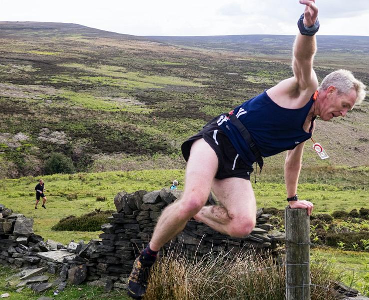 D06041512.jpg - OLYMPUS DIGITAL CAMERA